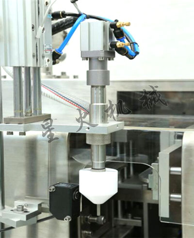 易拉蓋封口機,易拉蓋封罐機