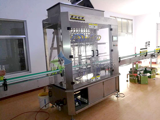 塑料瓶裝食用鹽自動(dòng)灌裝機(jī)