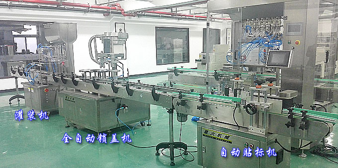 橄欖油自動灌裝鎖蓋貼標生產(chǎn)線整機實拍