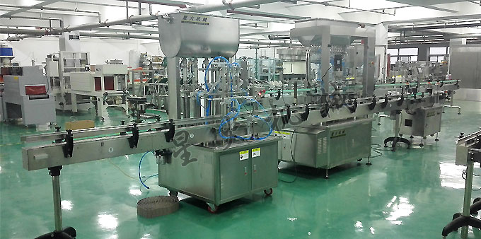 橄欖油灌裝生產(chǎn)線-橄欖油自動灌裝鎖蓋貼標生產(chǎn)線