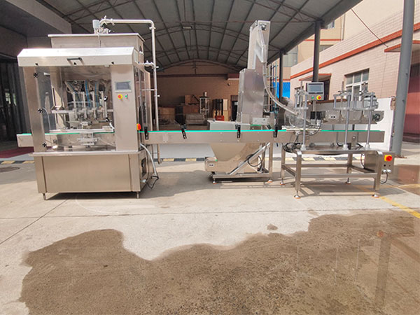 全套大顆粒醬料灌裝壓蓋機